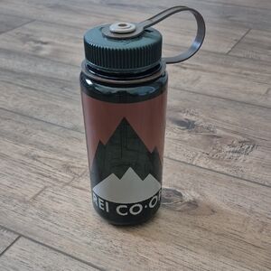REI Co-op Mountain Shadow NWT 16 Oz Jade-espresso-mocha